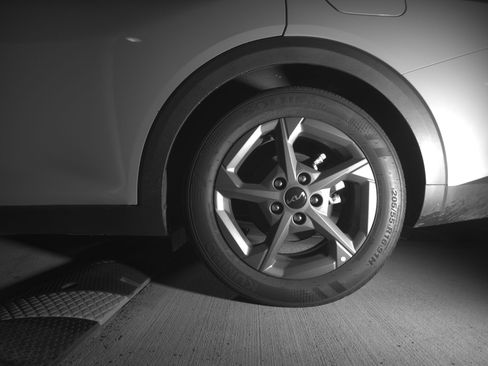 Used 2025 Kia K4 LXS image 14