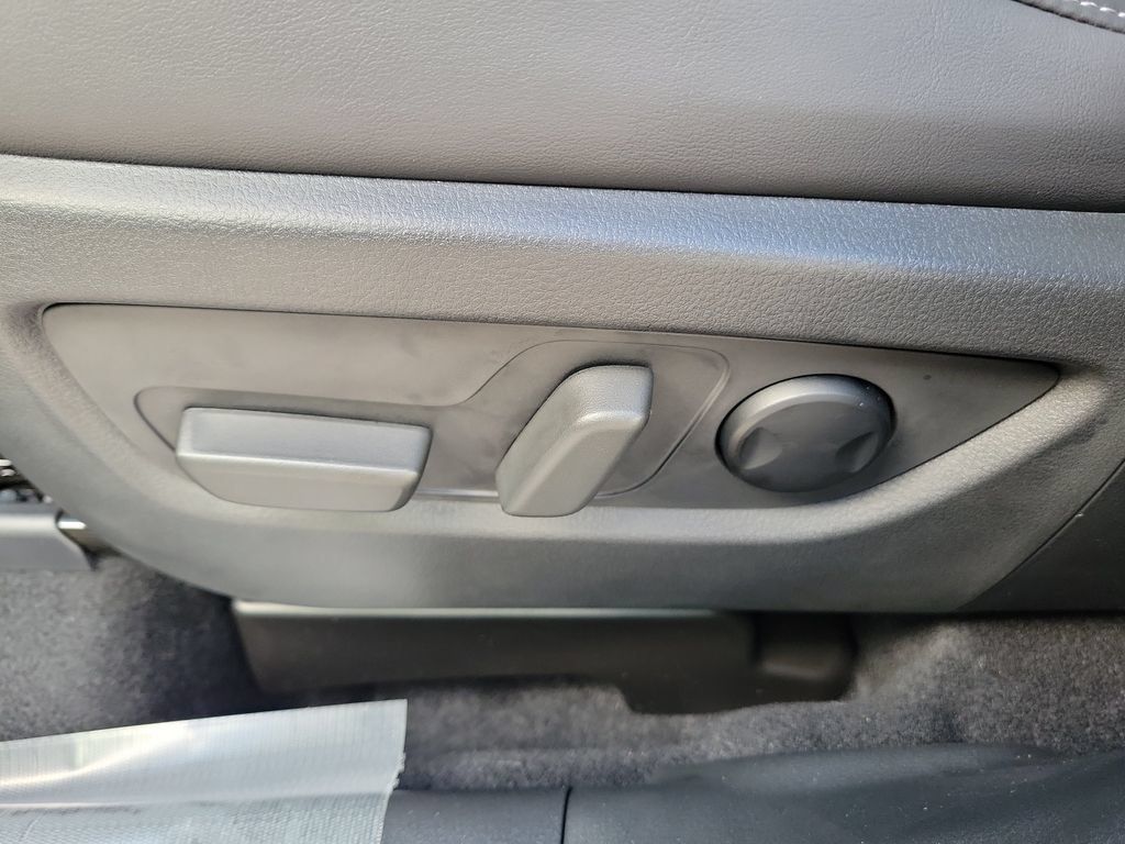 New 2026 MAZDA CX-5 Preferred AWD/4WD image 17