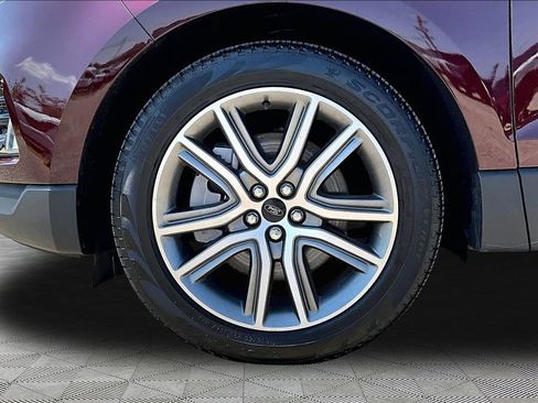 Certified 2024 Ford Edge Titanium AWD/4WD image 9
