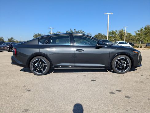 New 2025 Kia K4 GT-Line w/ GT-Line Premium Package image 4