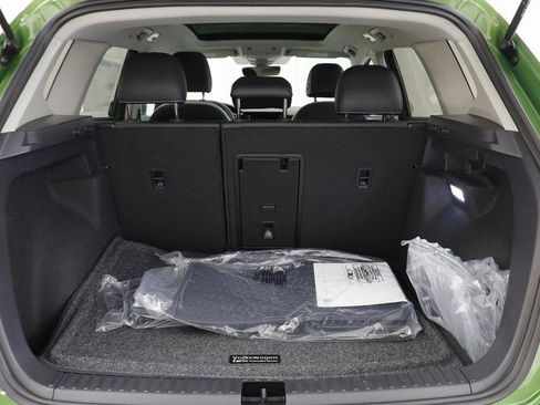 New 2025 Volkswagen Taos SE image 16