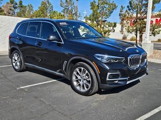 Used 2023 BMW X5 xDrive40i w/ Premium Package video 3