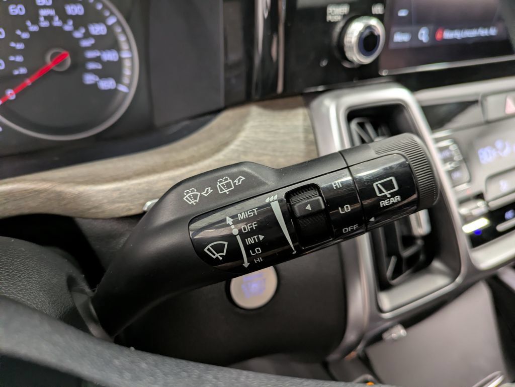 Certified 2023 Kia Sorento X-Line EX AWD/4WD image 17