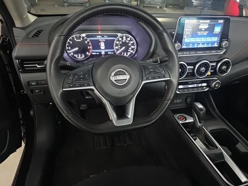 Used 2025 Nissan Sentra SR FWD image 7