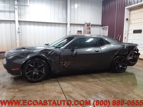 Used 2018 Dodge Challenger R/T w/ Blacktop Package image 6