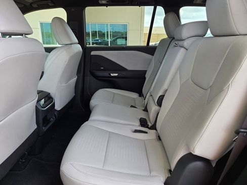 Used 2024 Lexus TX 350 AWD w/ Technology Package image 15