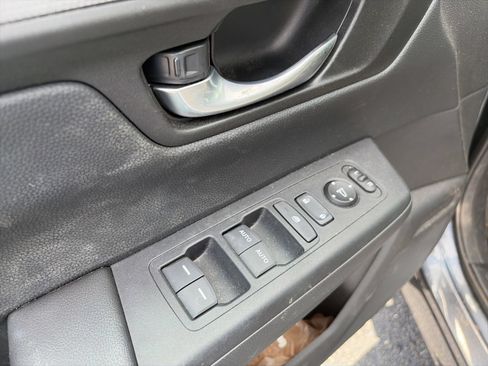 Certified 2025 Honda CR-V EX image 12