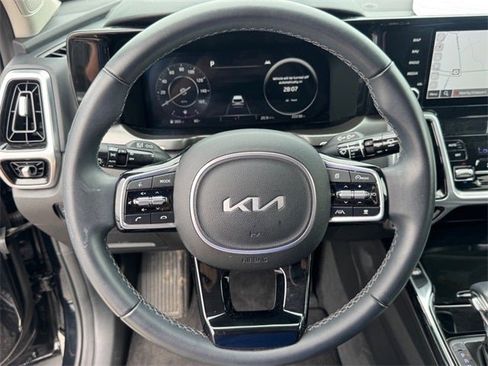 Used 2023 Kia Sorento SX image 22