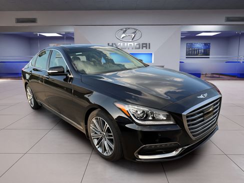 Used 2018 Genesis G80 3.8 w/ Option Group 02 RWD image 4
