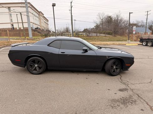 Used 2016 Dodge Challenger SXT w/ Cold Weather Group image 4