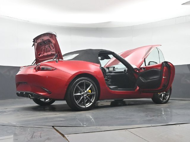 Used 2016 MAZDA MX-5 Miata Grand Touring RWD image 40