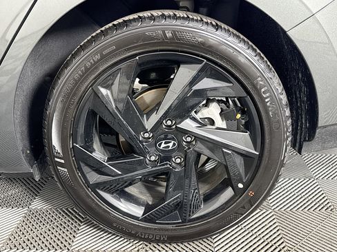 Used 2026 Hyundai Elantra Sport image 36