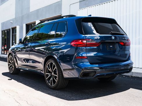Used 2022 BMW X7 xDrive40i w/ M Sport Package AWD/4WD image 7