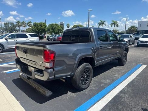 Used 2022 Toyota Tacoma SR5 w/ Technology Package RWD image 8