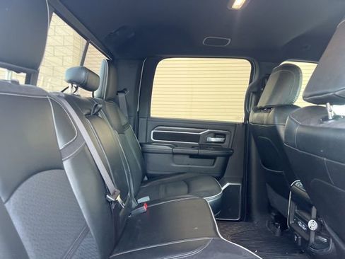 Used 2024 RAM 2500 Laramie w/ Night Edition image 18