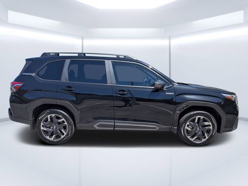 Used 2025 Subaru Forester Limited w/ Protection Package (1PH) image 2