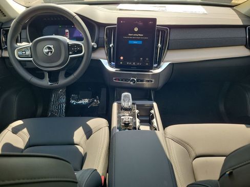 New 2026 Volvo XC90 B6 Plus w/ Protection Package image 5