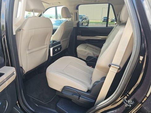Used 2024 Ford Expedition Limited RWD image 18