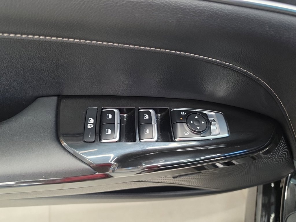 Certified 2025 Kia K5 GT-Line w/ GT-Line Premium Package FWD image 37