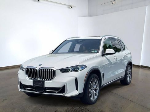 Used 2024 BMW X5 xDrive40i w/ Premium Package AWD/4WD image 1