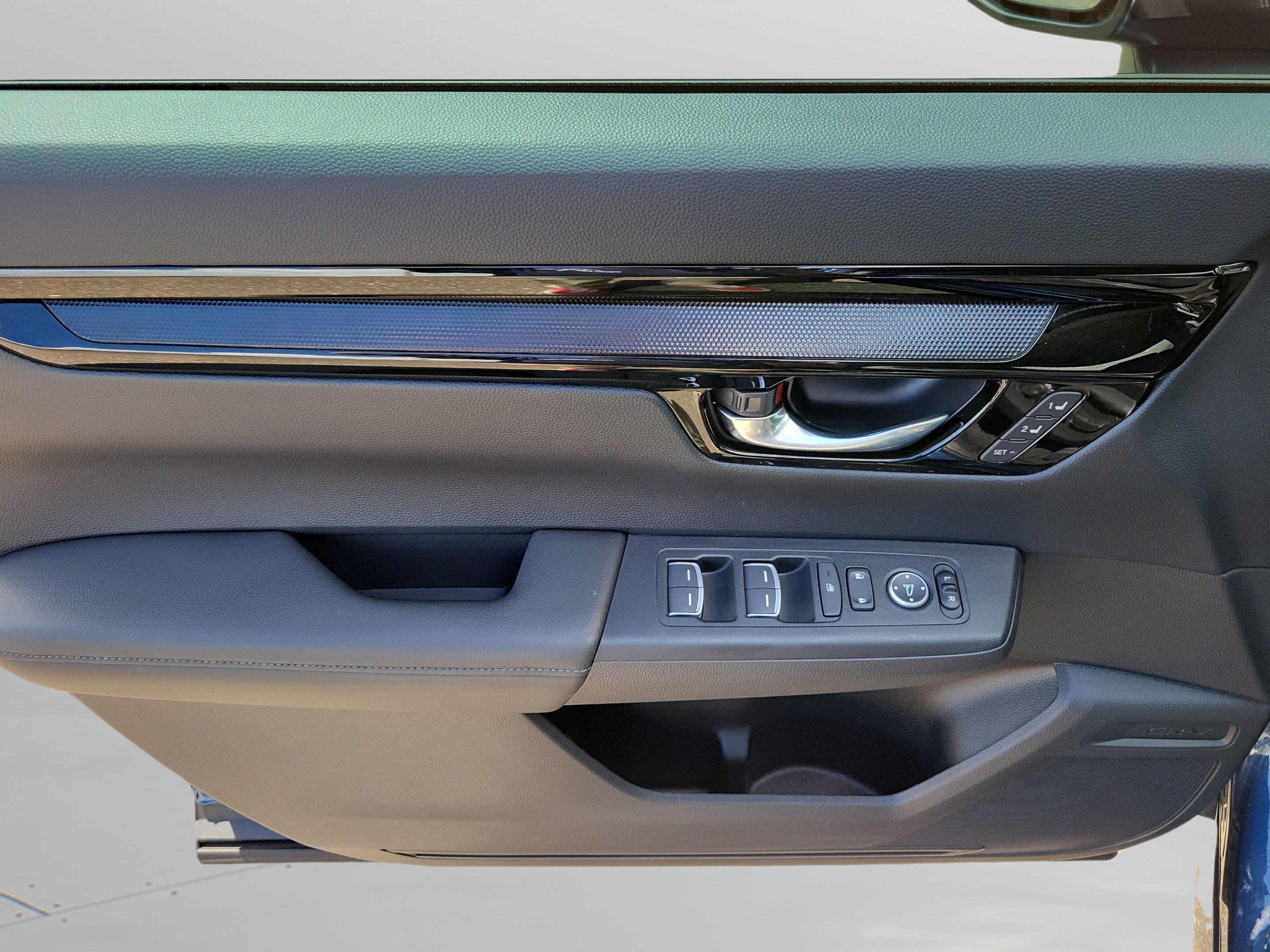 Used 2025 Honda CR-V EX-L image 23