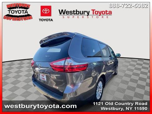 Used 2015 Toyota Sienna XLE w/ XLE Navigation Package image 6