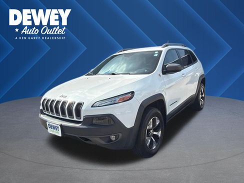 Used 2016 Jeep Cherokee Trailhawk AWD/4WD image 1
