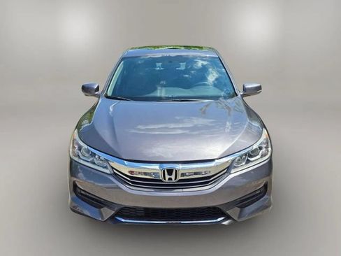 Used 2017 Honda Accord EX image 2