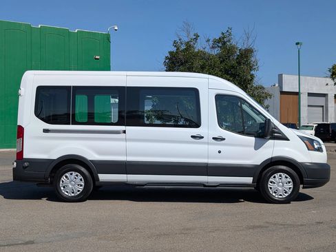 Used 2018 Ford Transit 350 XL RWD image 9