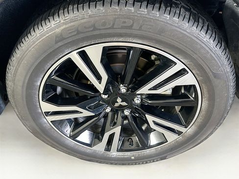 Used 2025 Mitsubishi Eclipse Cross SE AWD/4WD image 11
