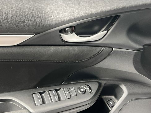 Used 2020 Honda Civic EX image 16