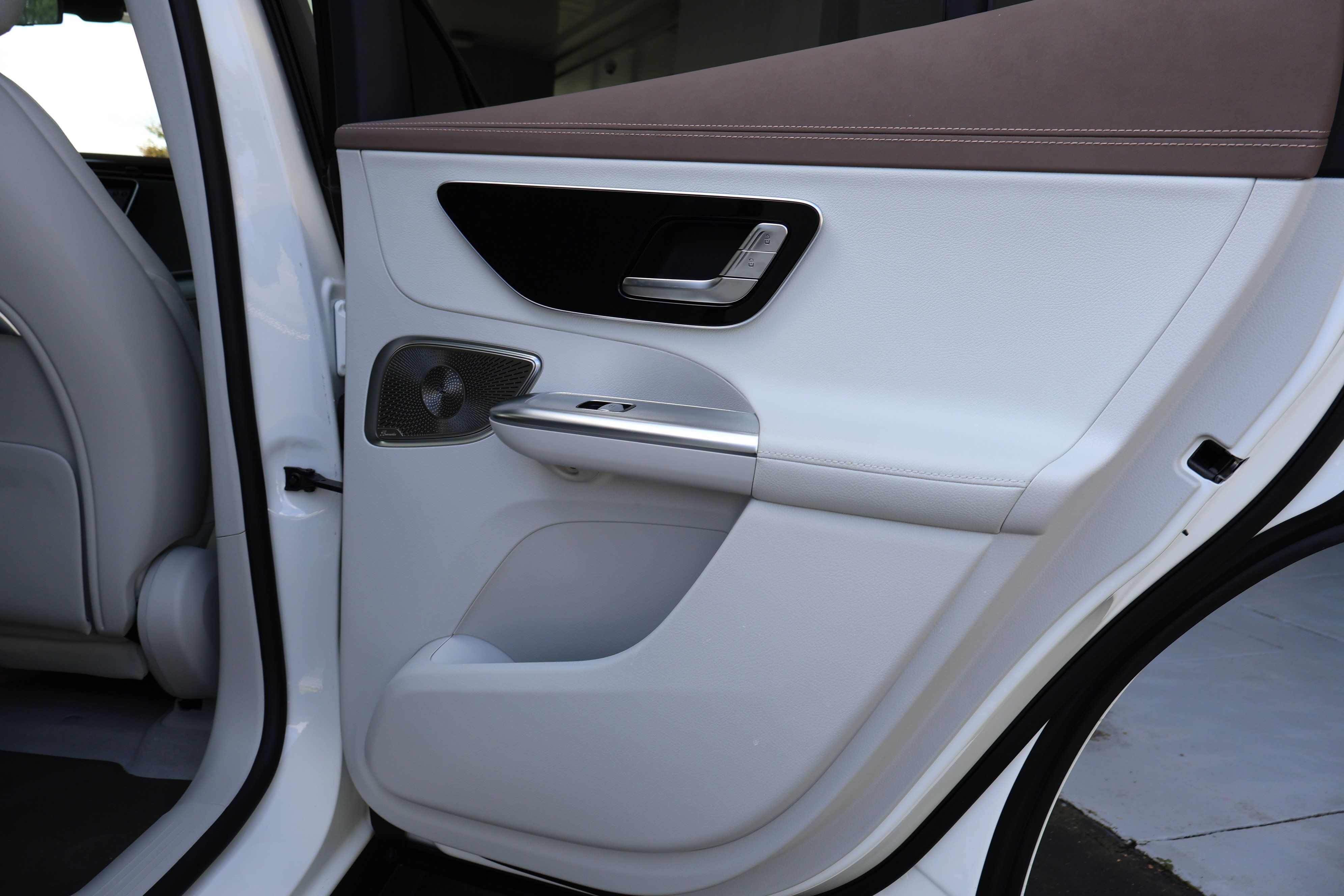 Certified 2025 Mercedes-Benz EQE 350+ 4MATIC SUV image 25