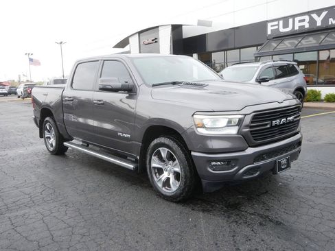 Used 2024 RAM 1500 Laramie AWD/4WD image 3