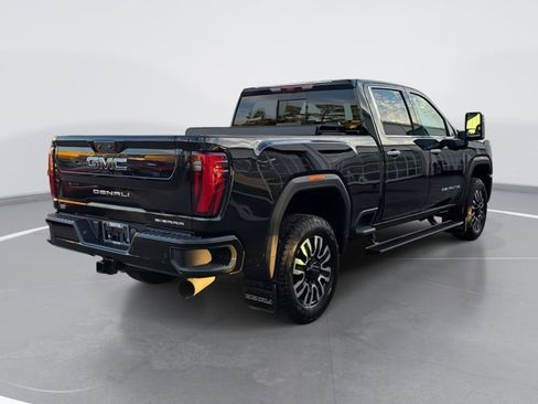 Used 2025 GMC Sierra 2500 Denali Ultimate w/ Max Trailering Package image 3