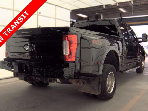 Used 2019 Ford F350 Lariat w/ Lariat Ultimate Package AWD/4WD image 5