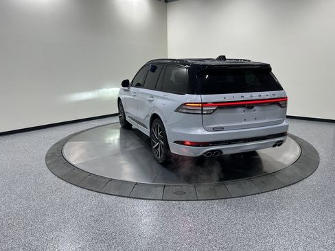 Certified 2025 Lincoln Aviator Black Label w/ Black Label Special Edition image 8