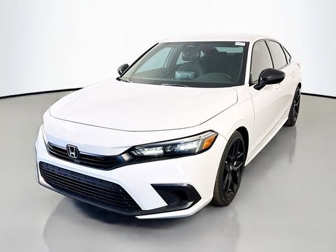 Used 2023 Honda Civic Sport image 4