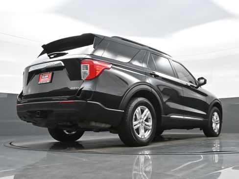 Used 2021 Ford Explorer XLT w/ Class III Trailer Tow Package AWD/4WD image 44
