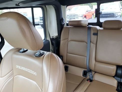 Used 2020 Jeep Gladiator Rubicon w/ LED Lighting Group AWD/4WD image 14