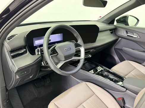 New 2026 Audi Q3 quattro 2.0T w/ Driver Assistance Package AWD/4WD image 4