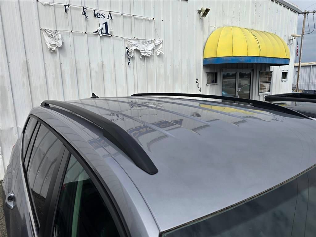 Used 2025 Volkswagen Atlas SE AWD/4WD image 16