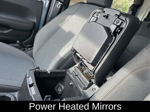 Used 2025 Jeep Wrangler Willys image 38