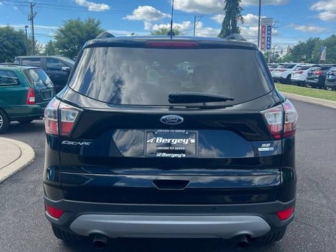 Used 2017 Ford Escape SE w/ Equipment Group 201A AWD/4WD image 7