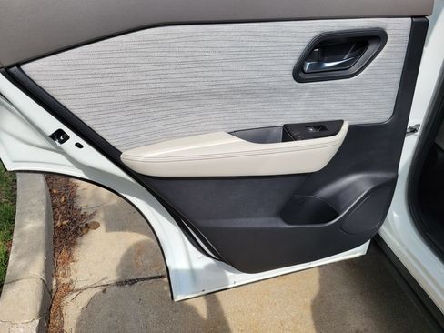 Certified 2023 Nissan Rogue SV AWD/4WD image 41