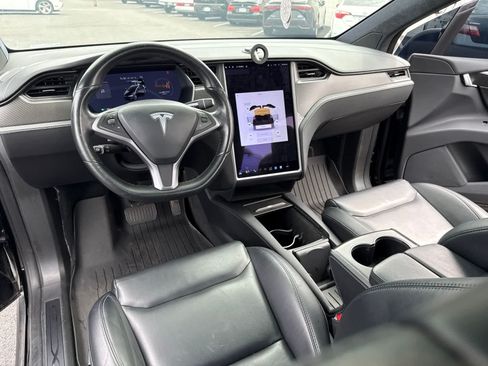 Used 2021 Tesla Model X Long Range AWD/4WD image 28