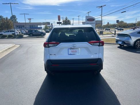 New 2025 Toyota RAV4 LE image 4