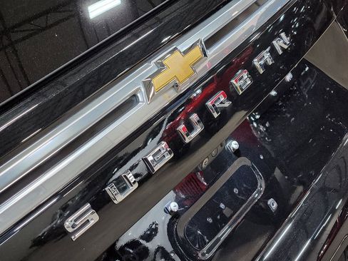 Used 2023 Chevrolet Suburban High Country image 25