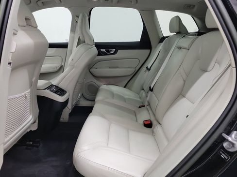 Certified 2023 Volvo XC60 B5 Ultimate w/ Climate Package image 13