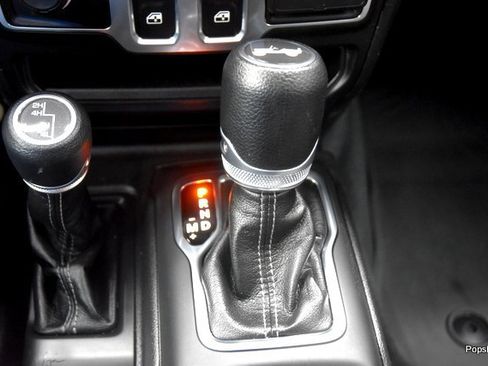 Used 2024 Jeep Wrangler Sport S image 17