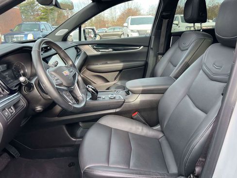 Certified 2024 Cadillac XT5 Premium Luxury image 11